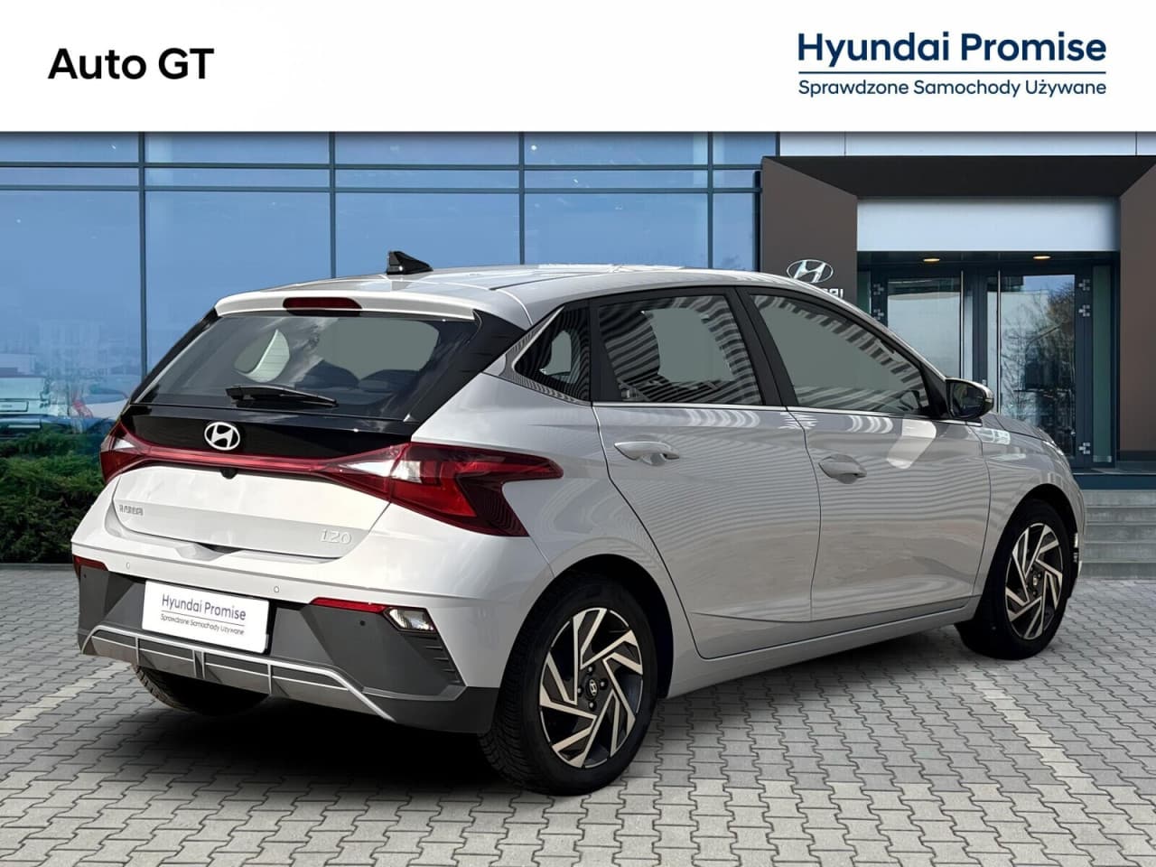 Hyundai i20 - zdjęcie 2