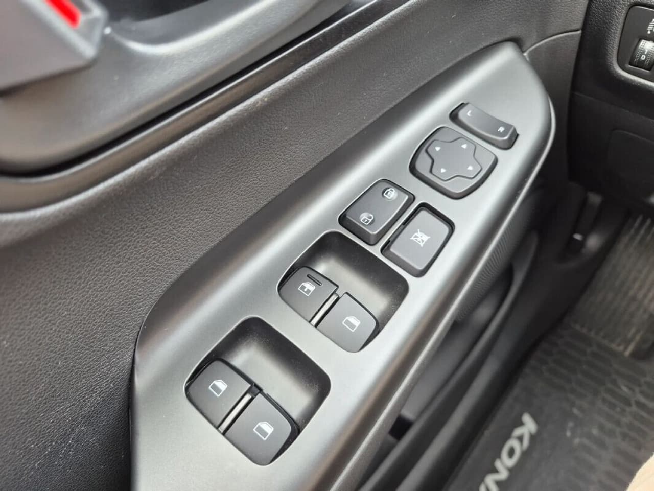 Hyundai Kona - zdjęcie 20