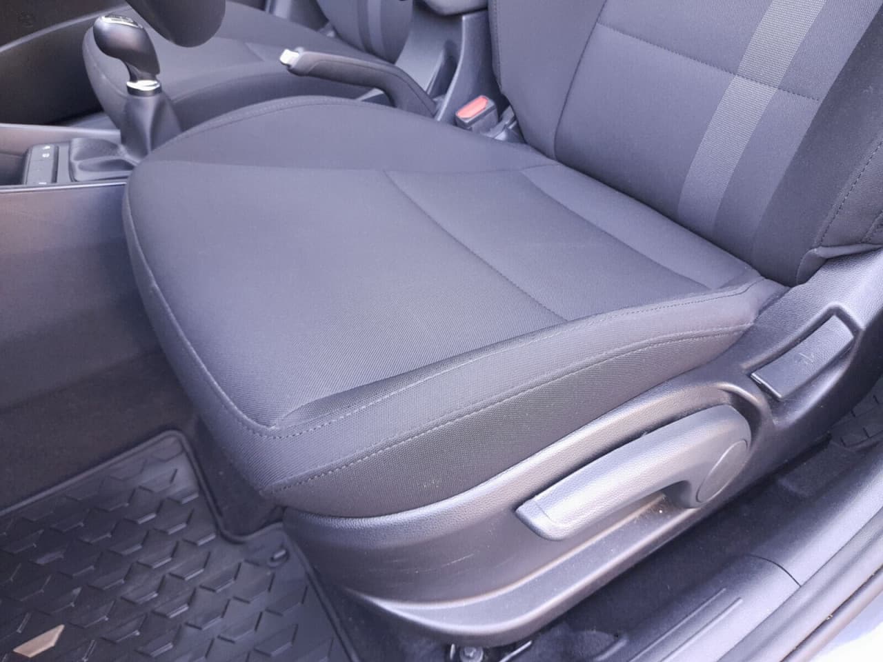 Hyundai i20 - zdjęcie 14