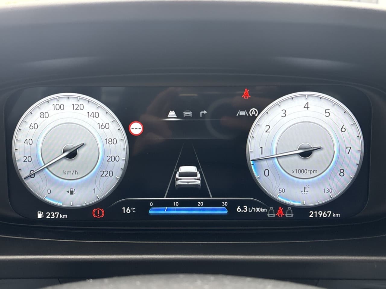Hyundai i20 - zdjęcie 17