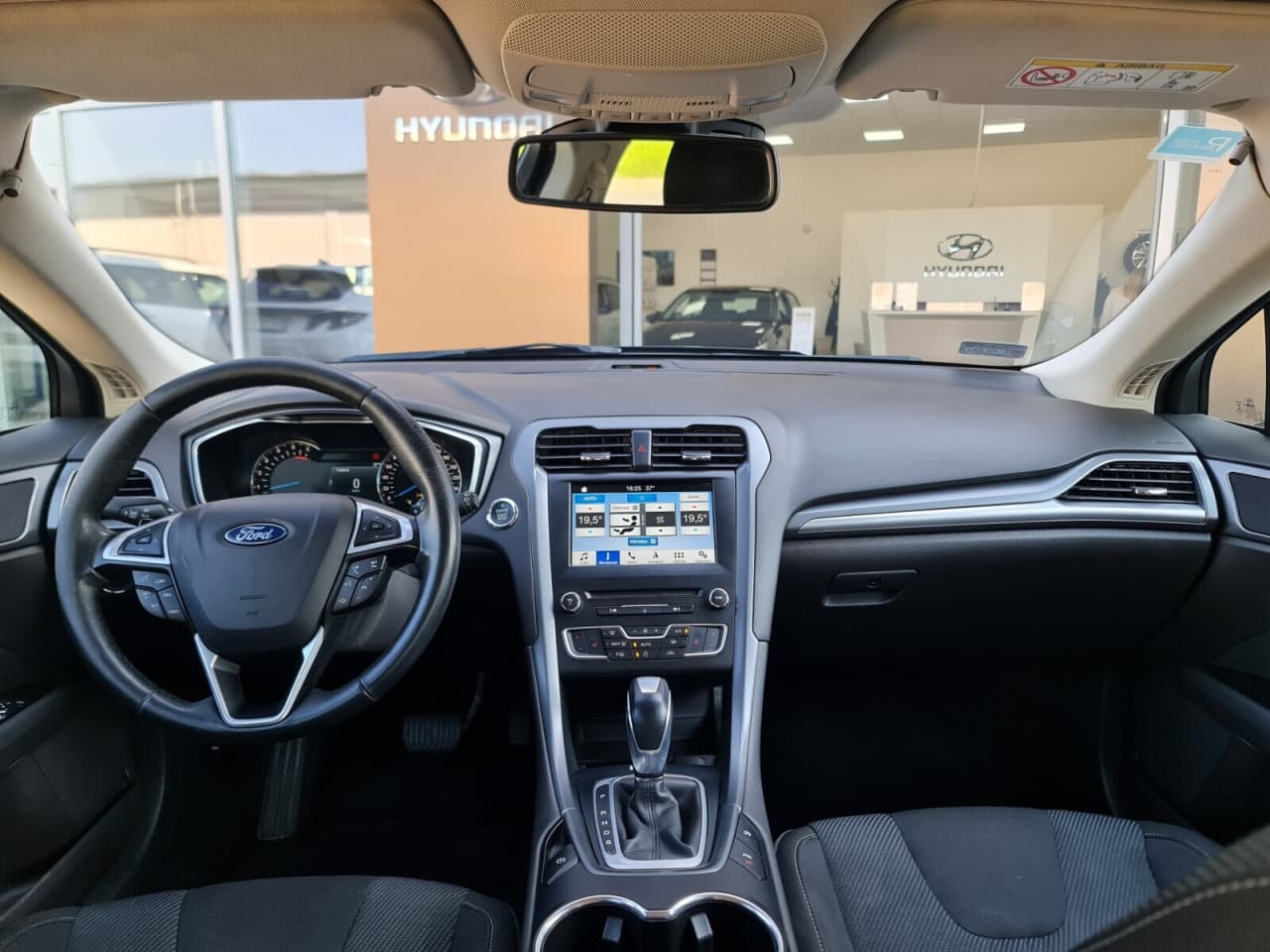 Ford Mondeo - zdjęcie 13